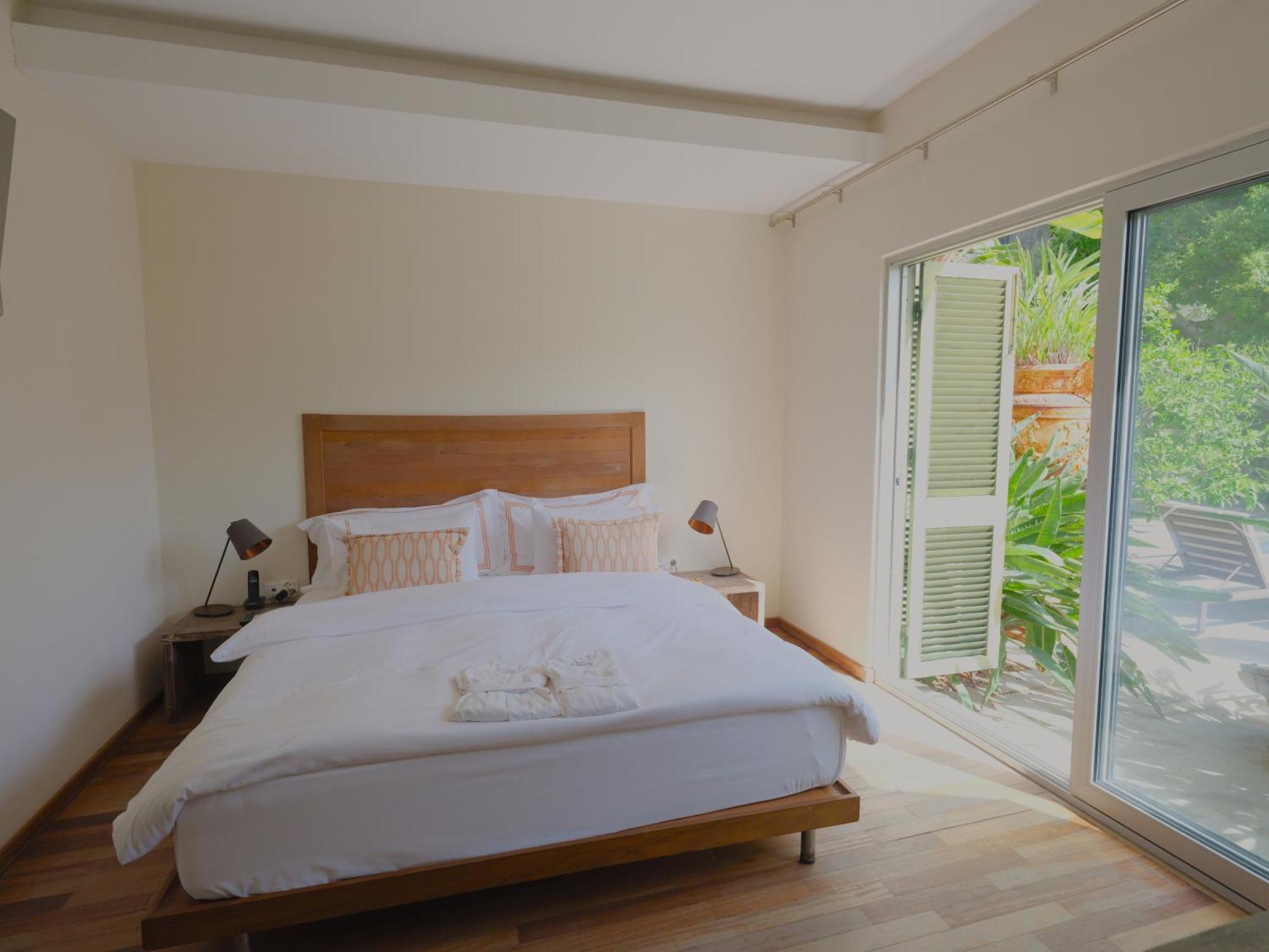 Bella Sombra Hotel ゴルトゥルブク エクステリア 写真